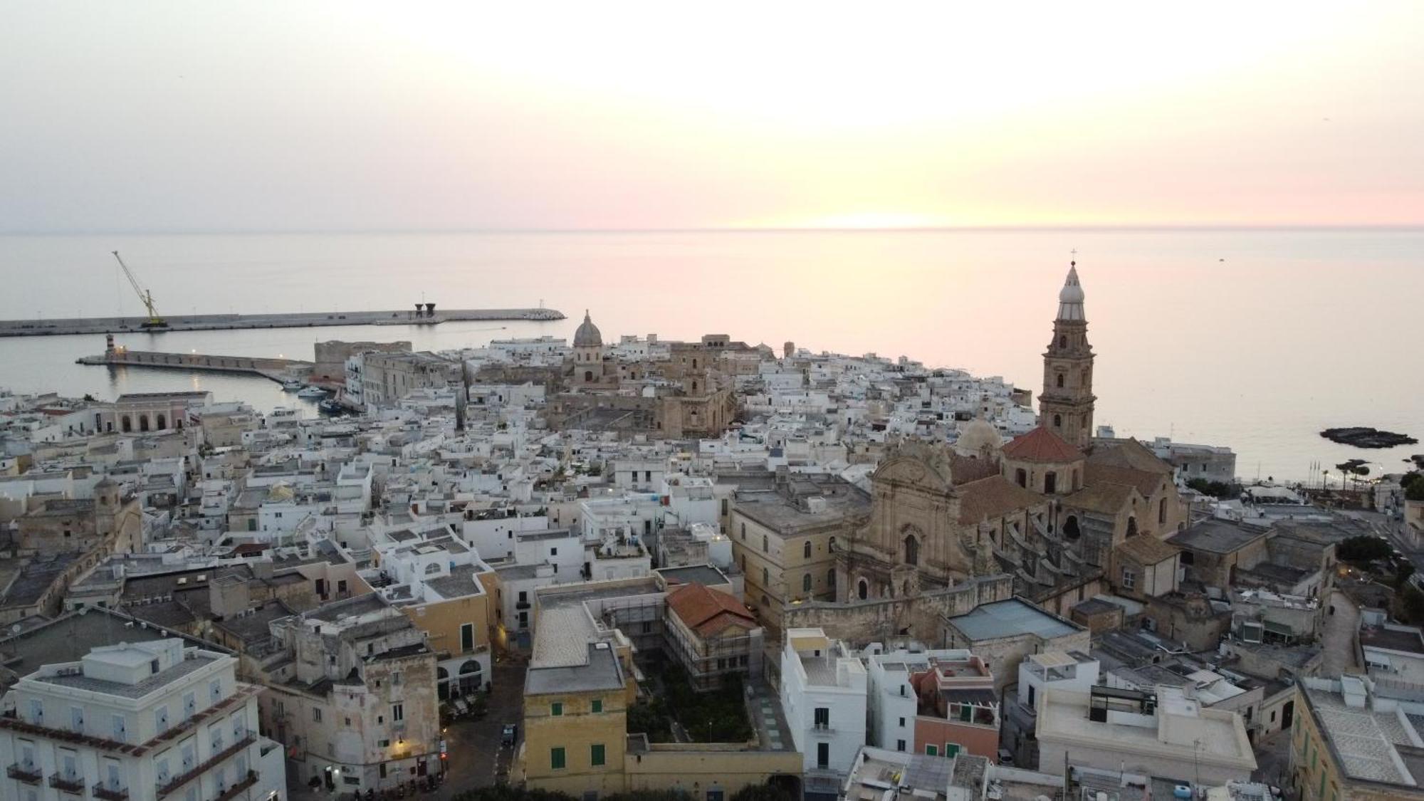 Archi Barbacana Monopoli Exterior photo